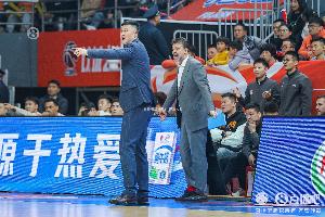 苏群表示:杜锋作为会长深度推进“粤BA”项目,联动多个部门激发广东文旅消费活力