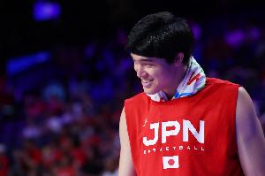 渡边雄太：近期我们一直在为这场比赛备战，为球队感到自豪