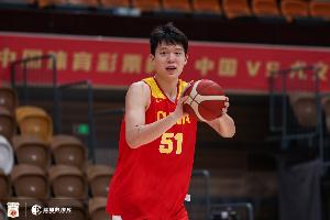 下月3日对阵日本男篮！媒体称中国男篮集训队今日抵达沈阳