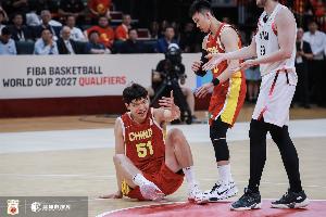 NBA球星杨瀚森13分钟内5投3中得分9分7篮板4次犯规 6次罚球3中&空篮未得分