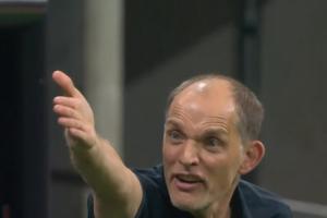 焦急！英格兰0-1不敌民主刚果，图赫尔场边激动指挥