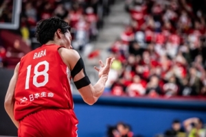 球衣背面印BABA占尽便宜?马场雄大回应:非也,我确实名叫BABA!